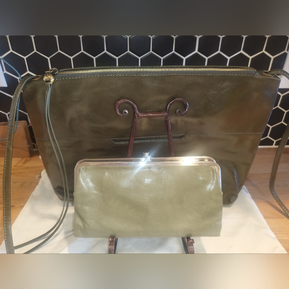 Hobo Ziggy Crossbody